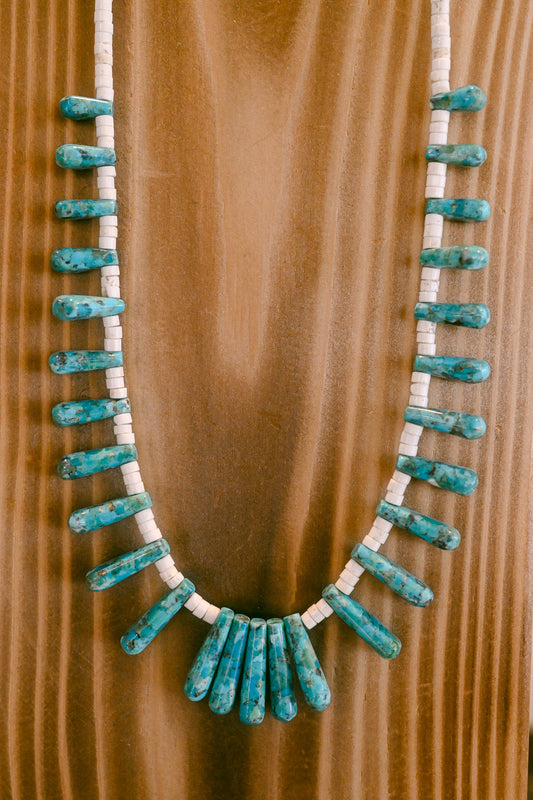 Graduated Turquoise Necklace