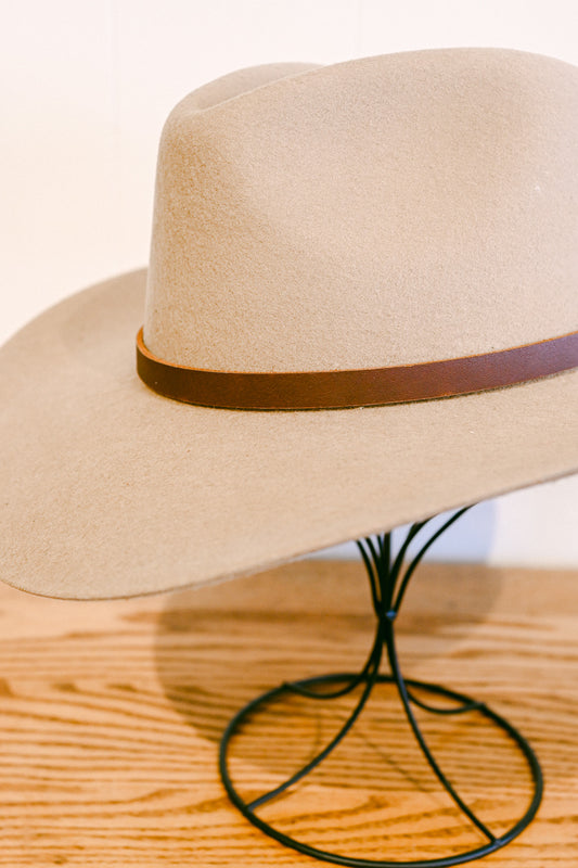 Leather Hat Band with Deerskin Tie - 3/4"