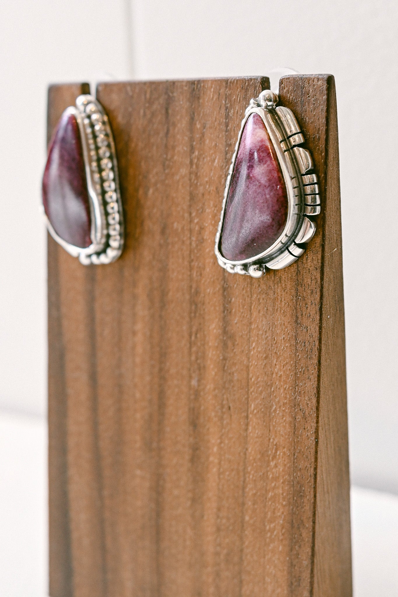 Lucian Koinva Hopi Purple Spiny Oyster Sterling Silver Post Earrings