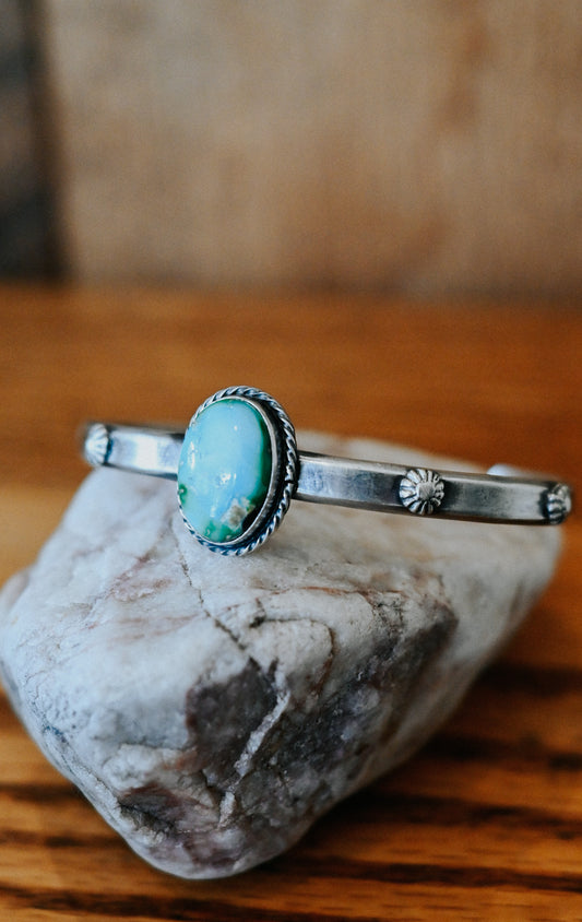 Samuel Yellowhair Navajo Handmade Sonoran Gold Large Oval Turquoise Bracelet