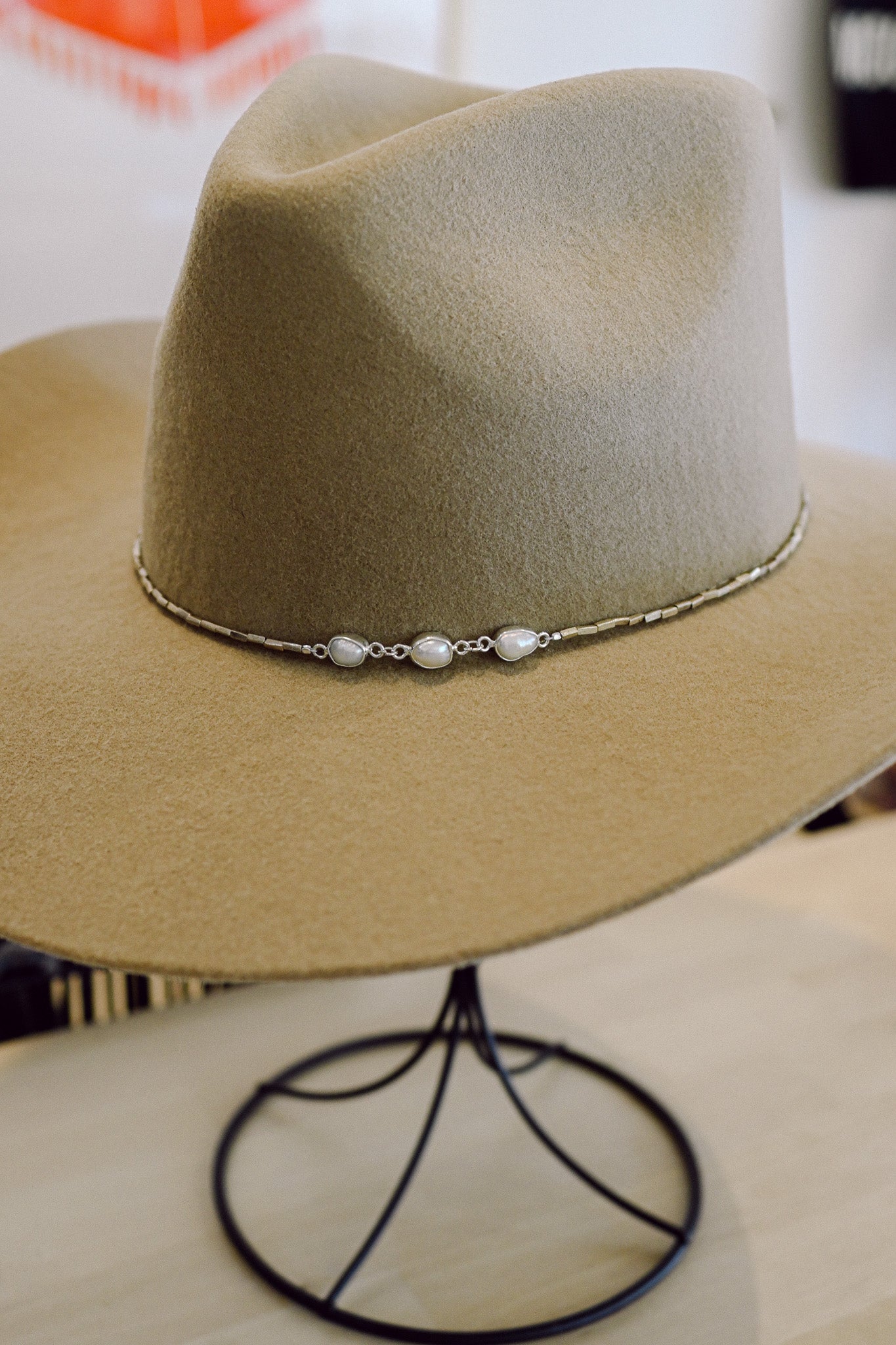 Three Bezel Pearl with Silver Beads Hat Band