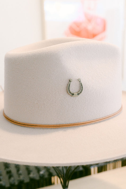 Brass Horse Shoe Pin