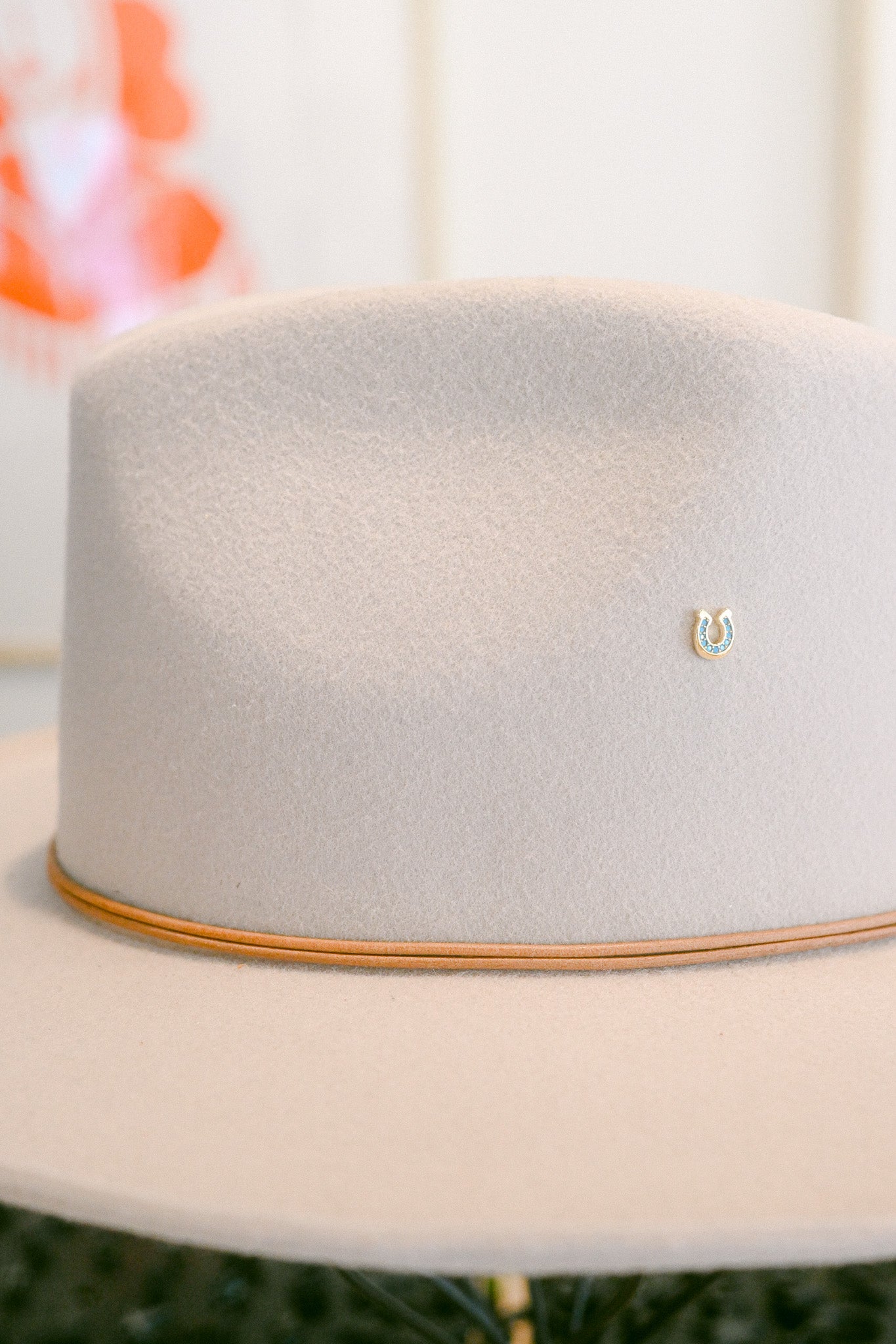 Turquoise Horse Shoe Hat Charm
