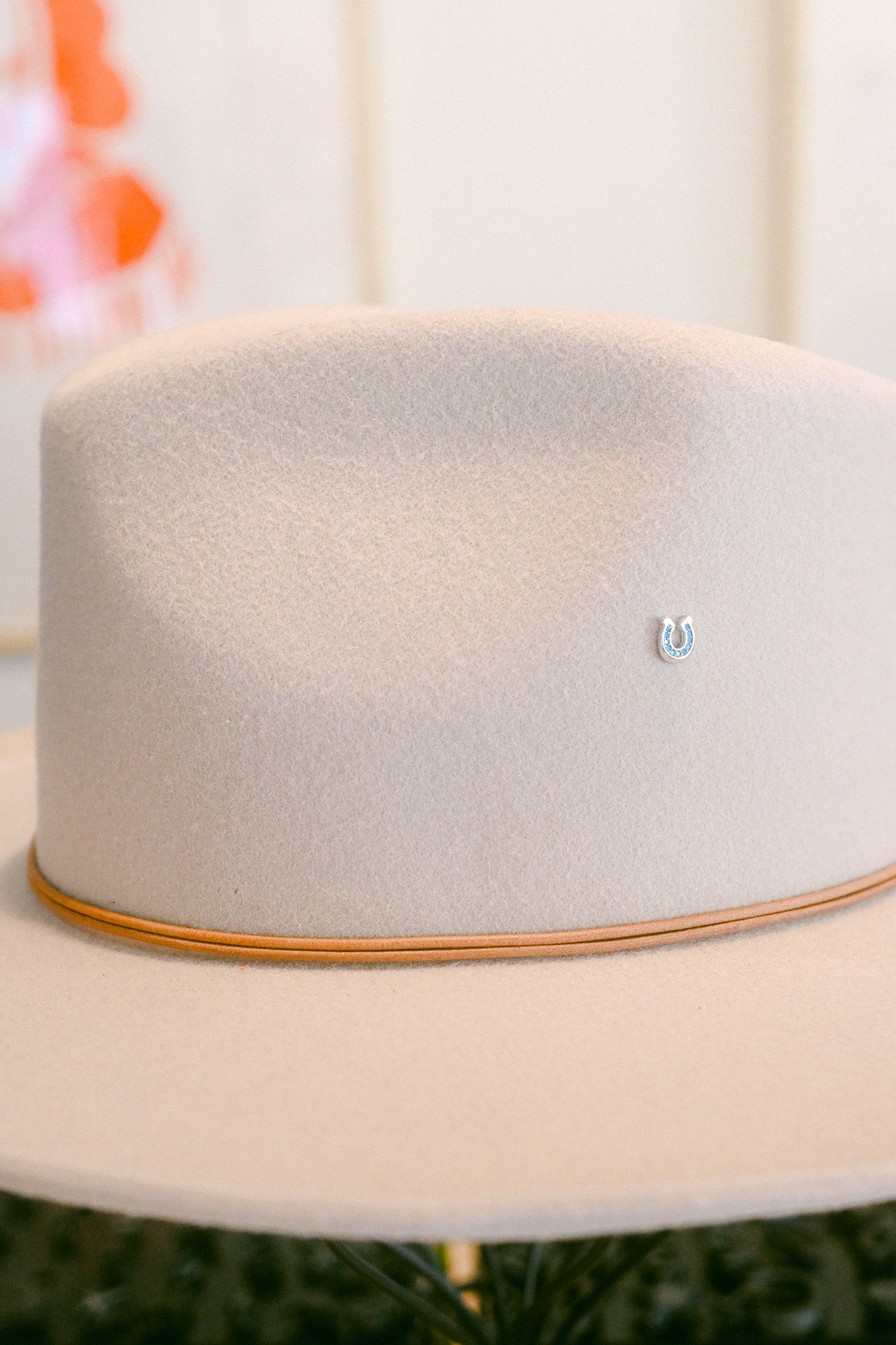 Turquoise Horse Shoe Hat Charm