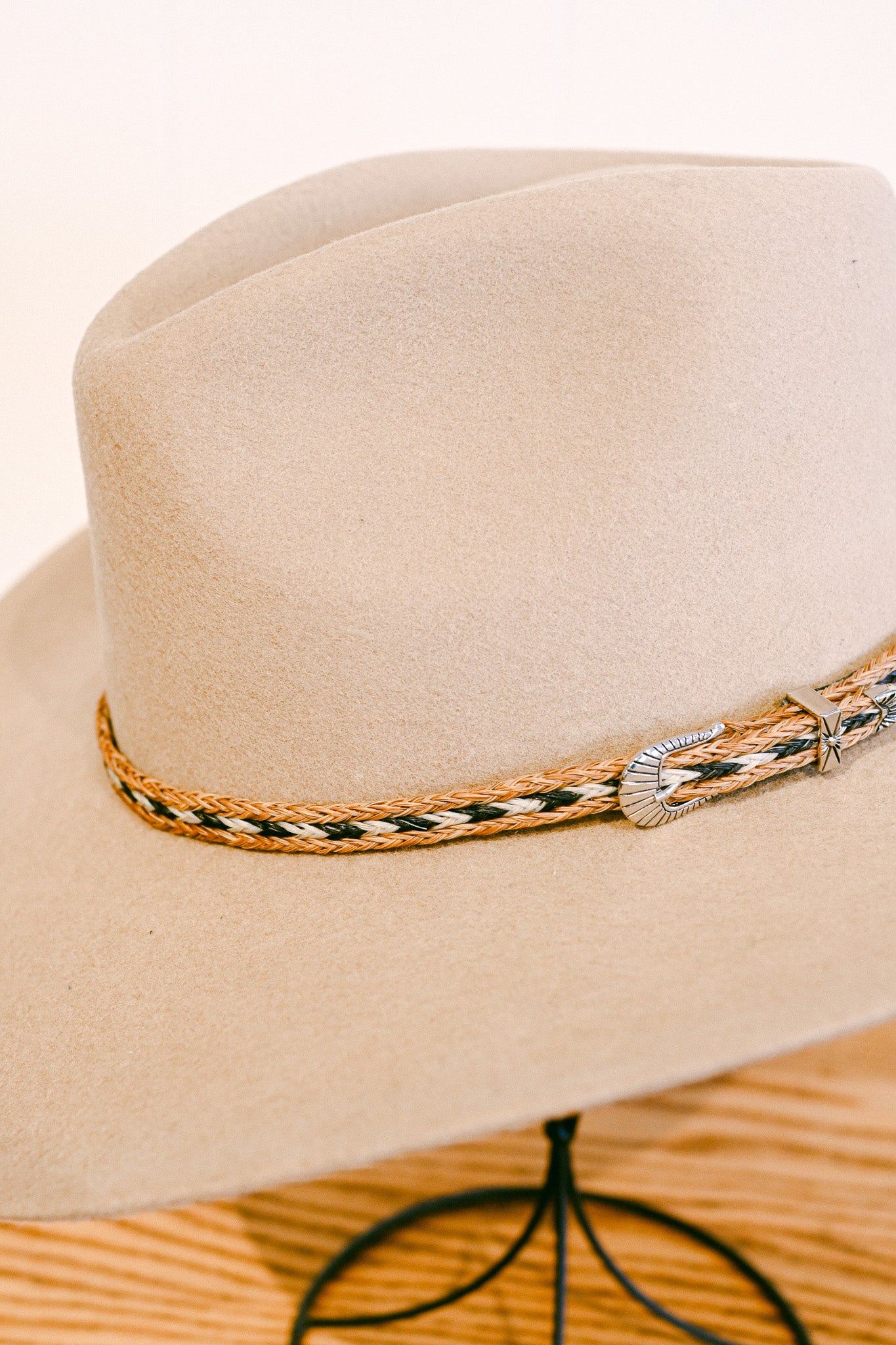 Horsehair Buckle Hat Band
