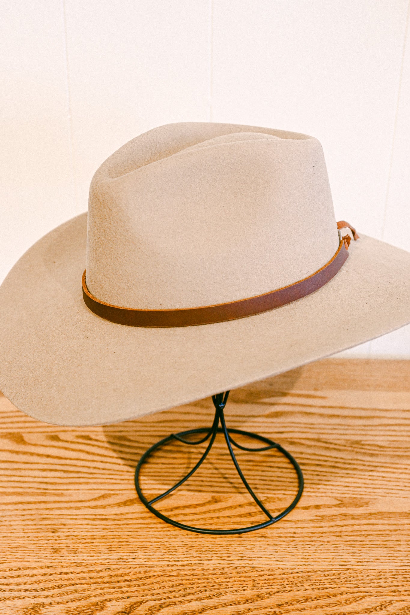 Leather Hat Band with Deerskin Tie - 3/4"