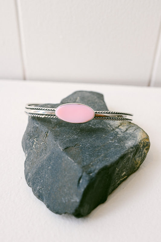 Navajo Pink Conch Sterling Silver Bracelet