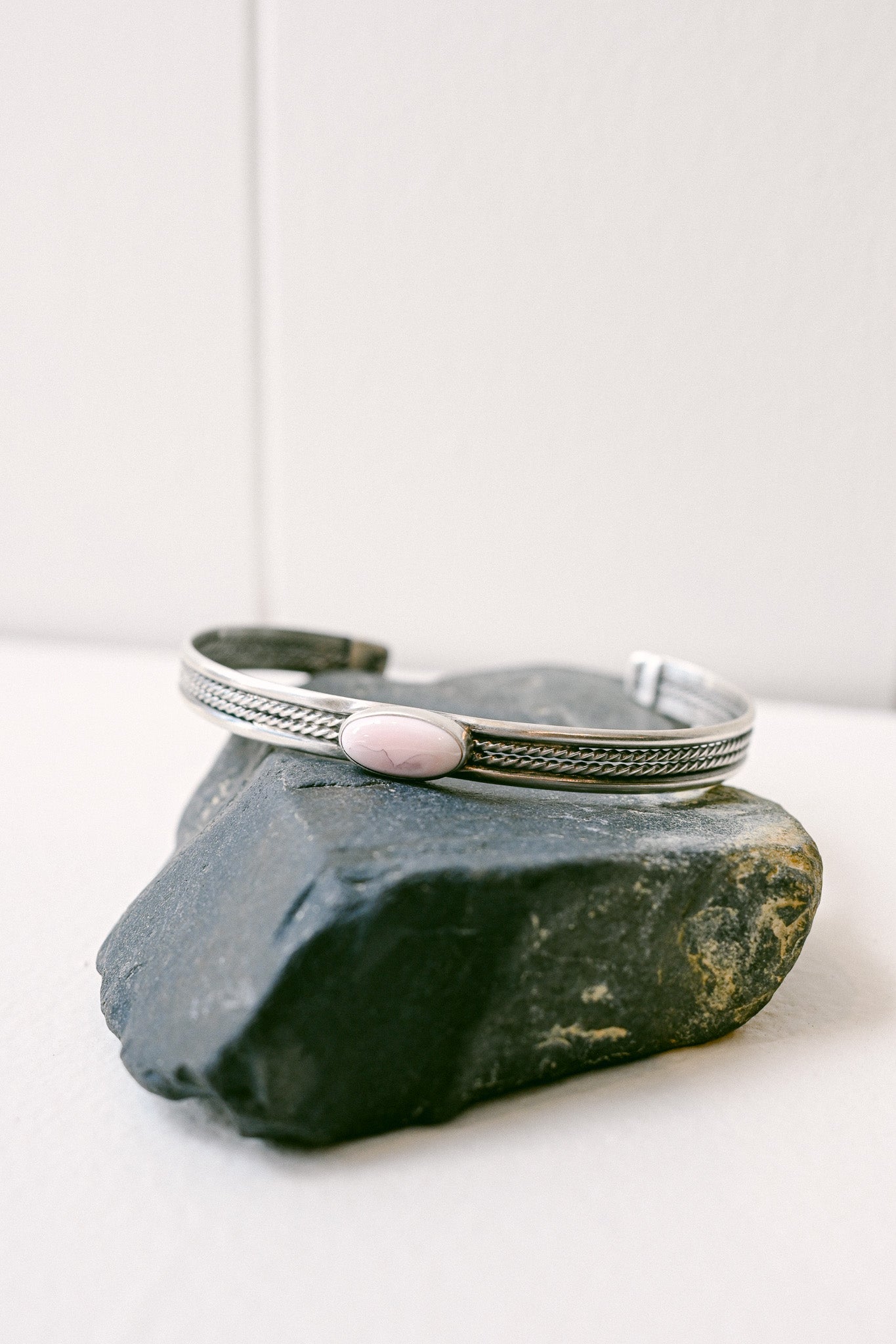 Glen Willie Navajo Pink Conch Sterling Silver Bracelet