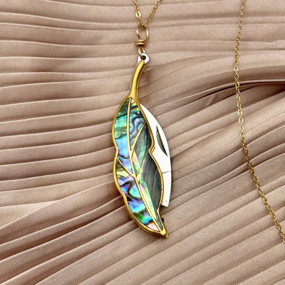 Plume Necklace