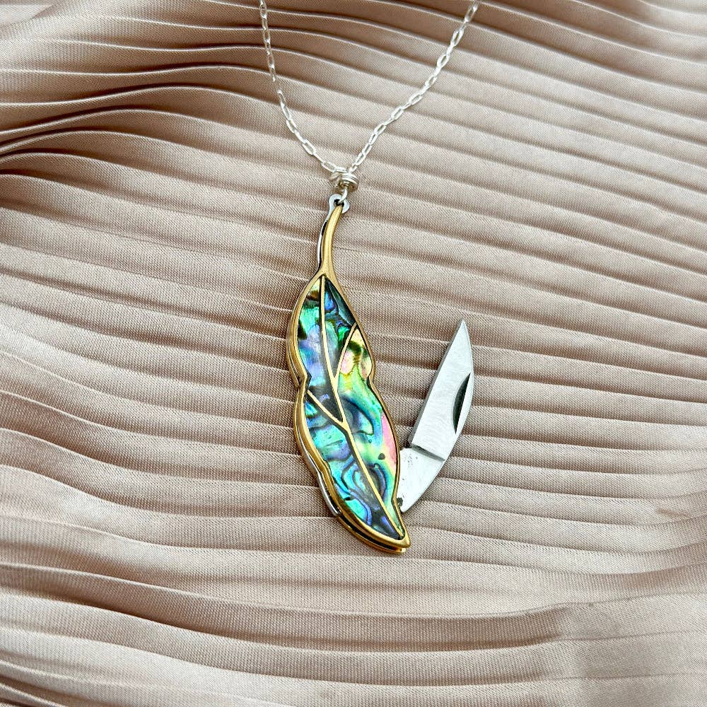Plume Necklace