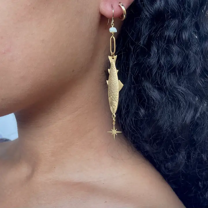 Lucky Catch Asymmetrical Earring